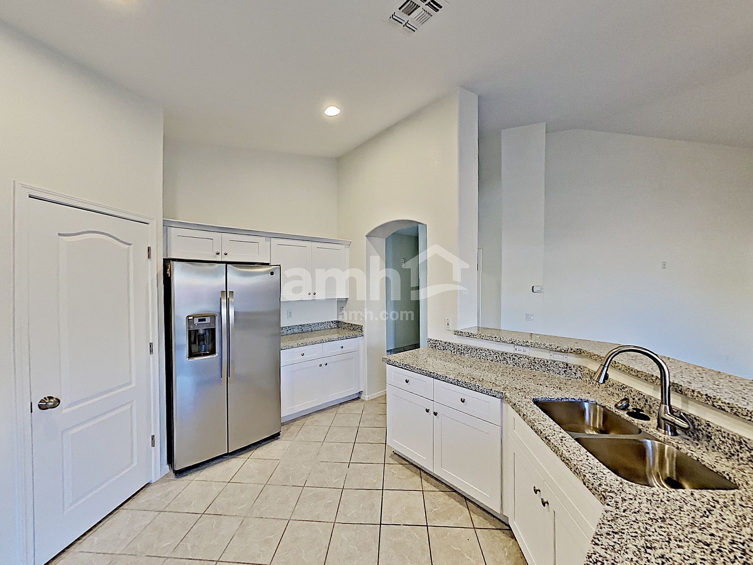 10214 E Javelina Ave photo 4