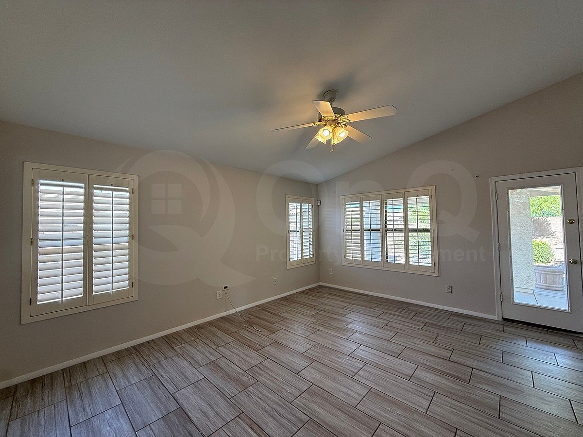 3436 W Patrick Ln photo 5