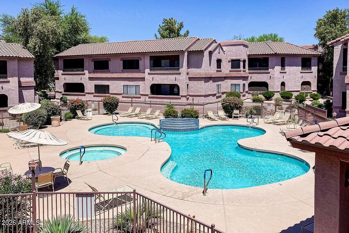 9455 E Raintree Dr photo 2