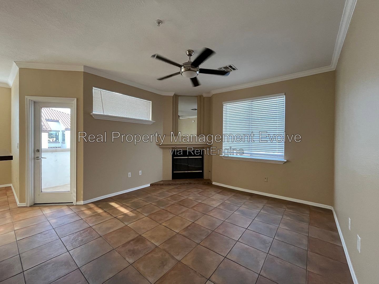 2992 N Miller Rd Scottsdale, AZ 85251 photo 4
