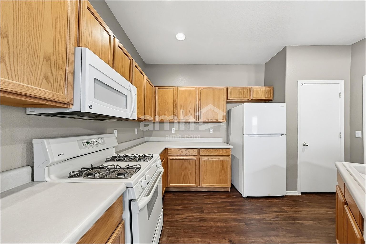 5839 E Nathan St photo 3