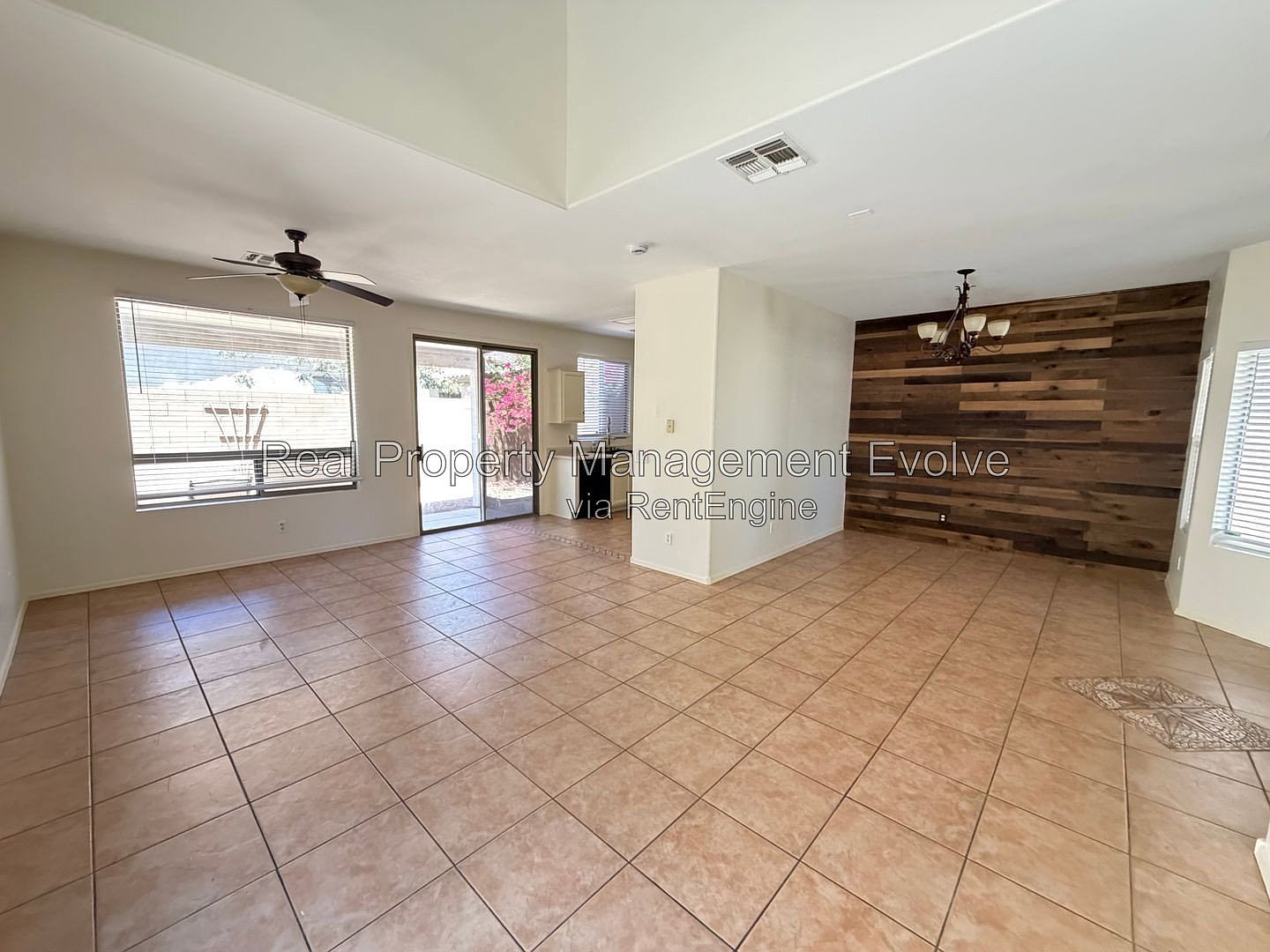 2060 N 30th St Mesa, AZ 85213 photo 4
