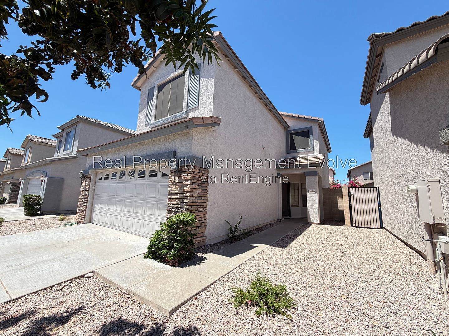 2060 N 30th St Mesa, AZ 85213 photo 3