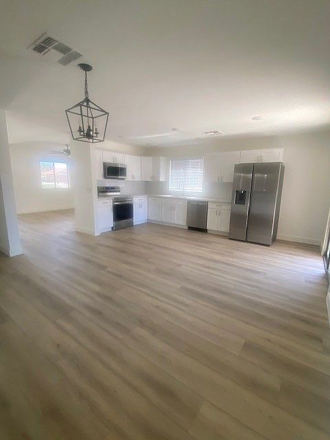 5261 E Flower Ave photo 3