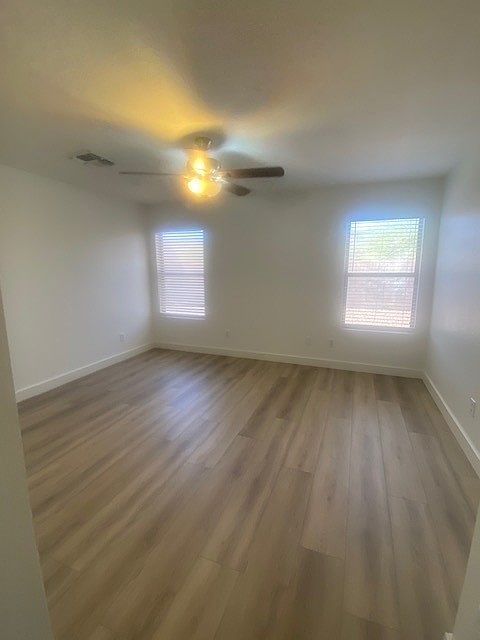 5261 E Flower Ave photo 5