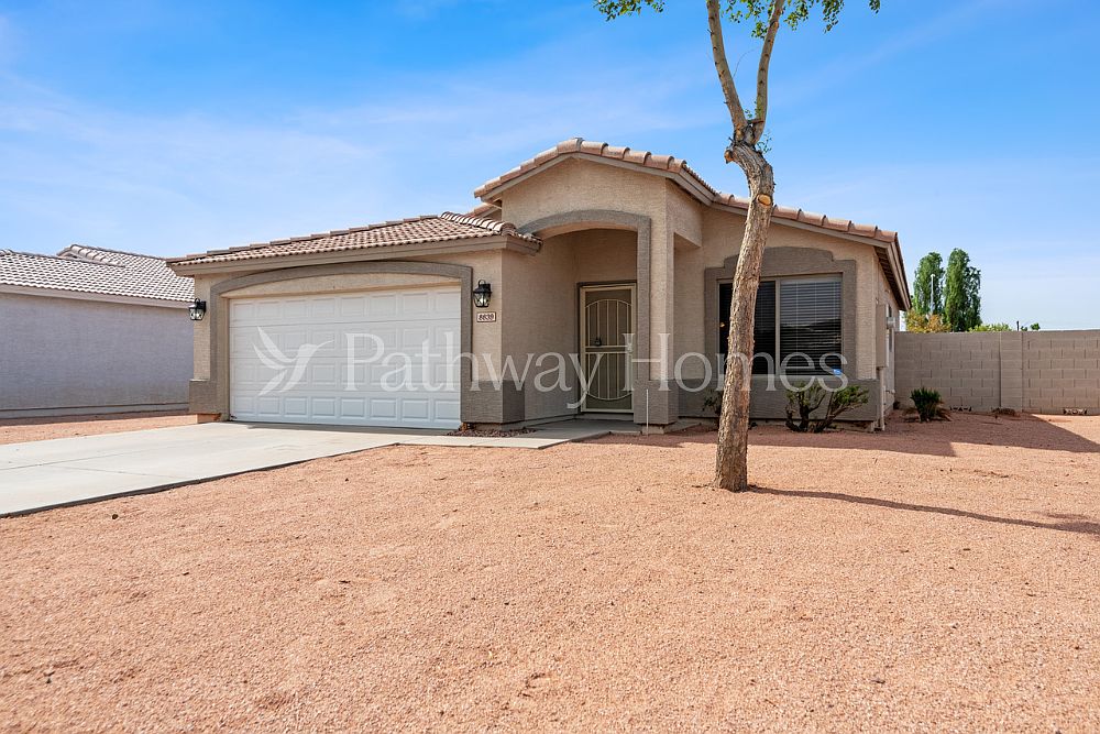 8839 W Manzanita Dr Peoria, AZ 85345 photo 4