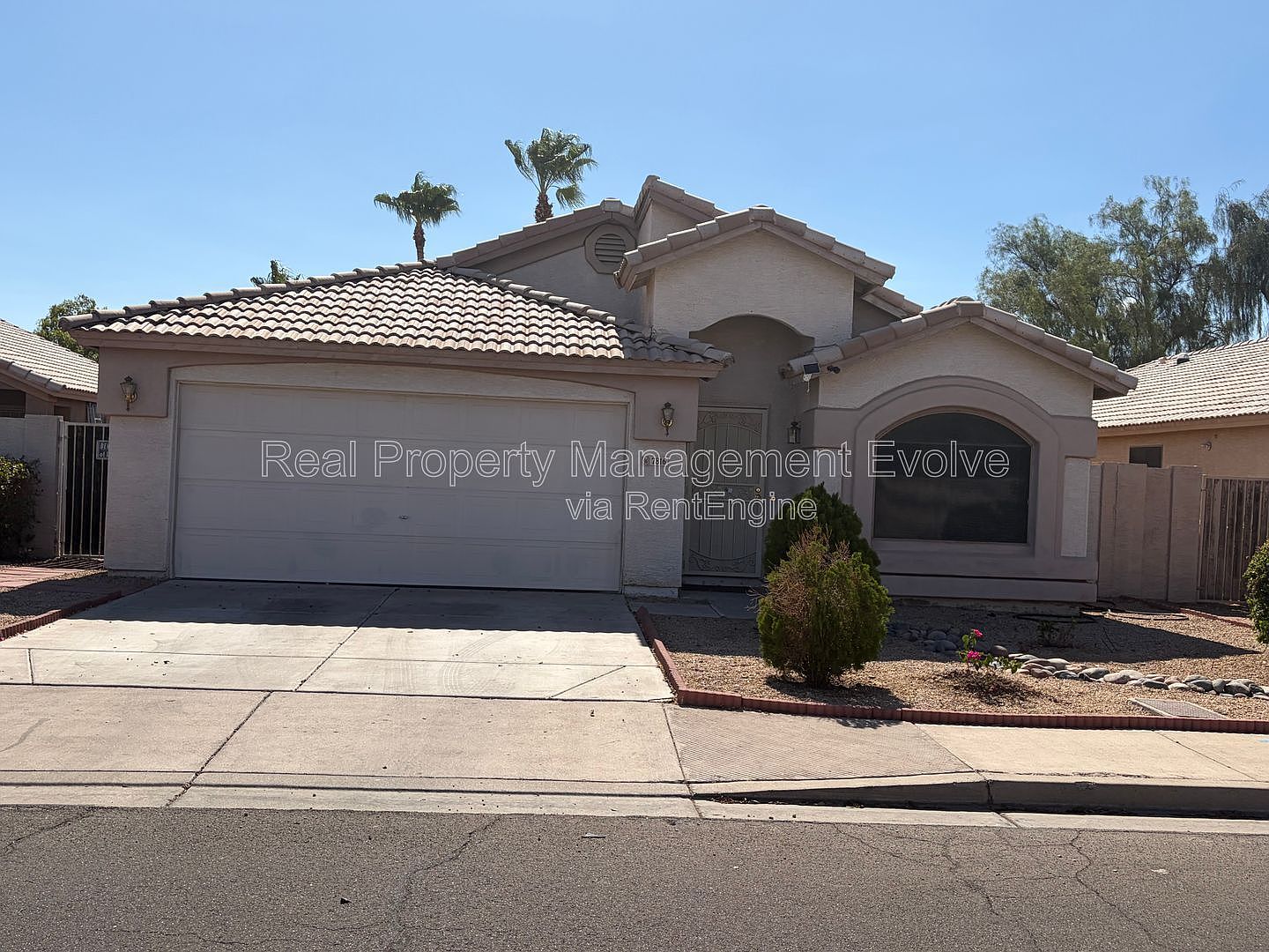 7816 N 54th Ln Glendale, AZ 85301 photo 2