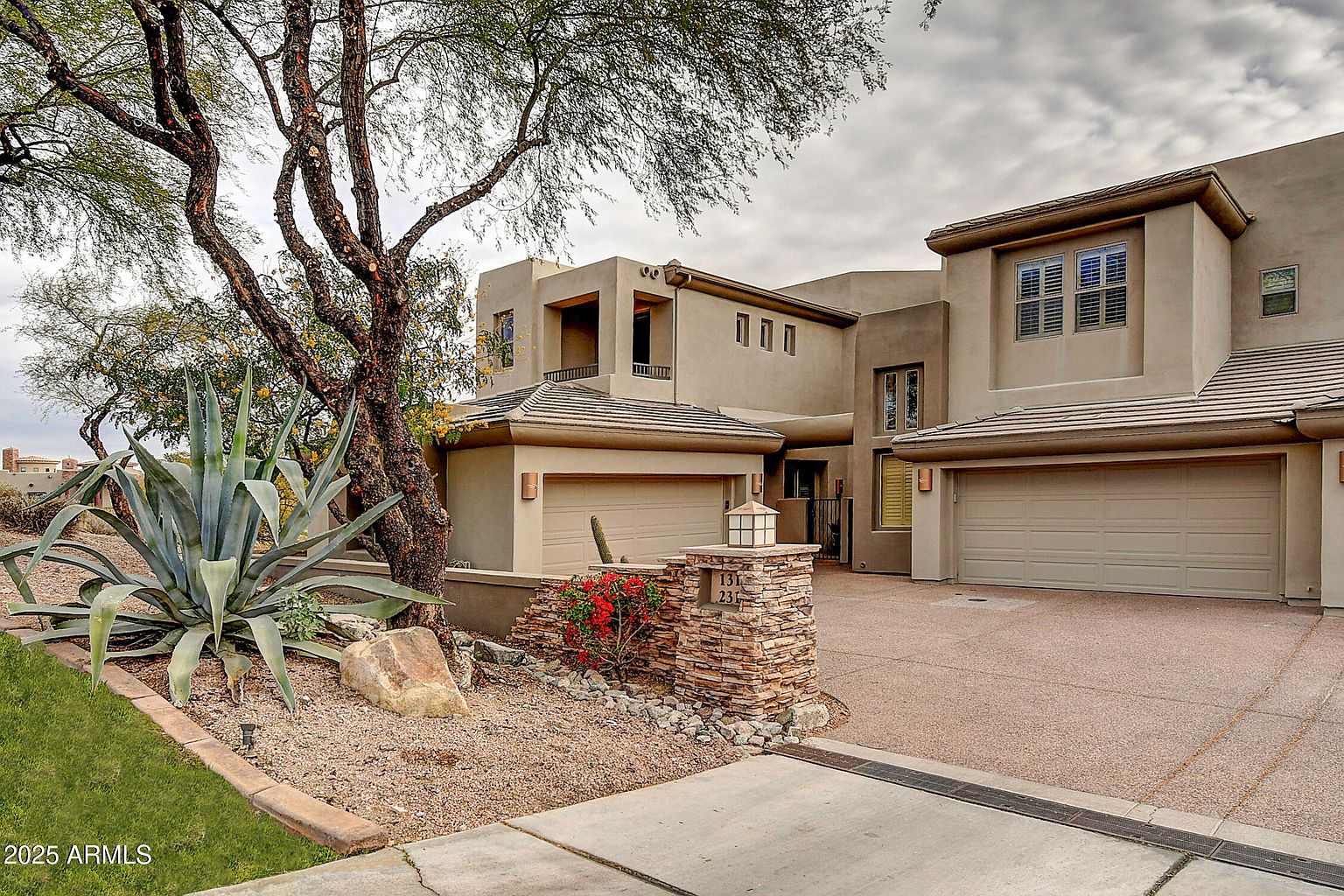 14850 E Grandview Dr photo 4