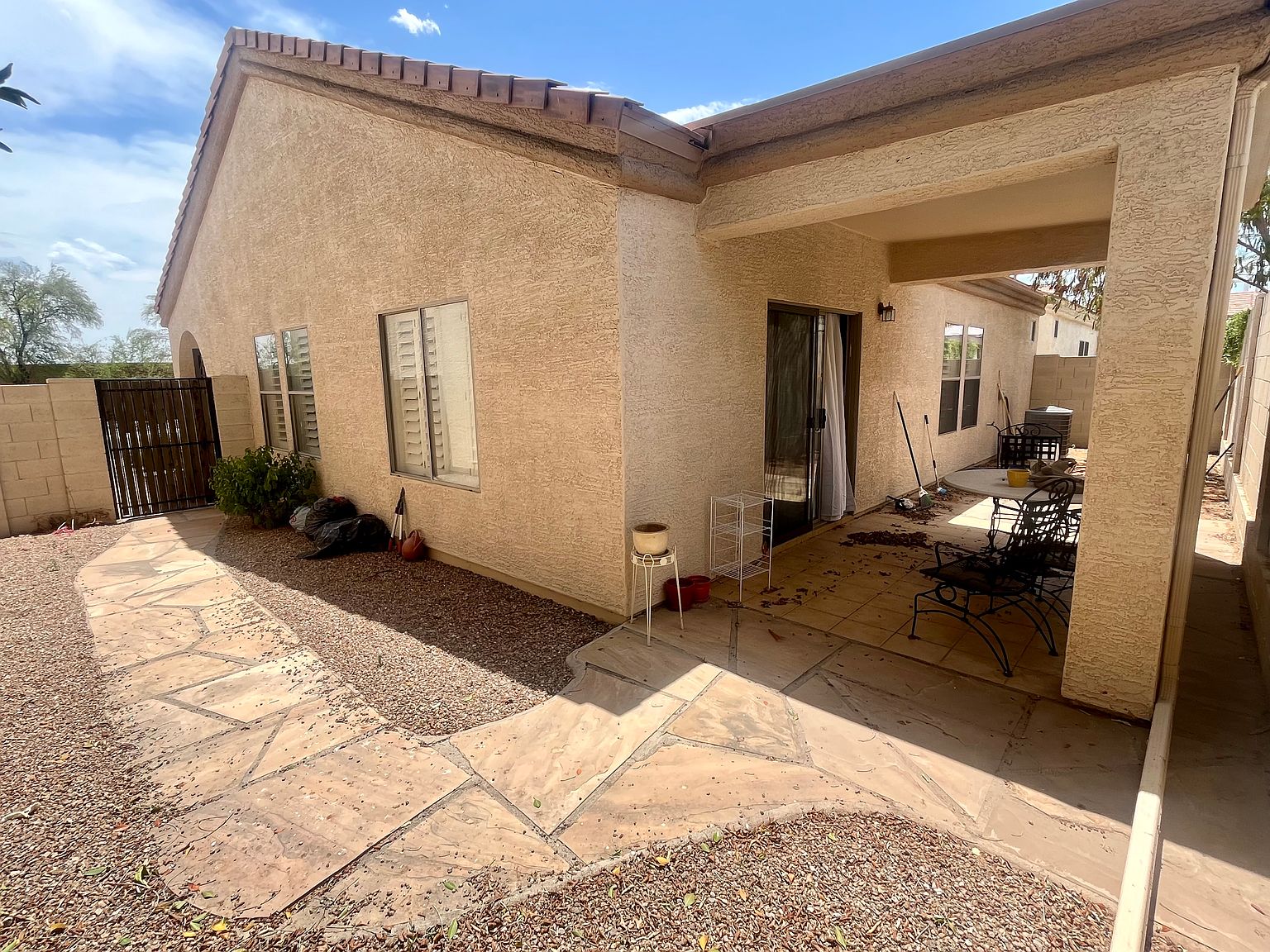 8732 E Fairfield St photo 3
