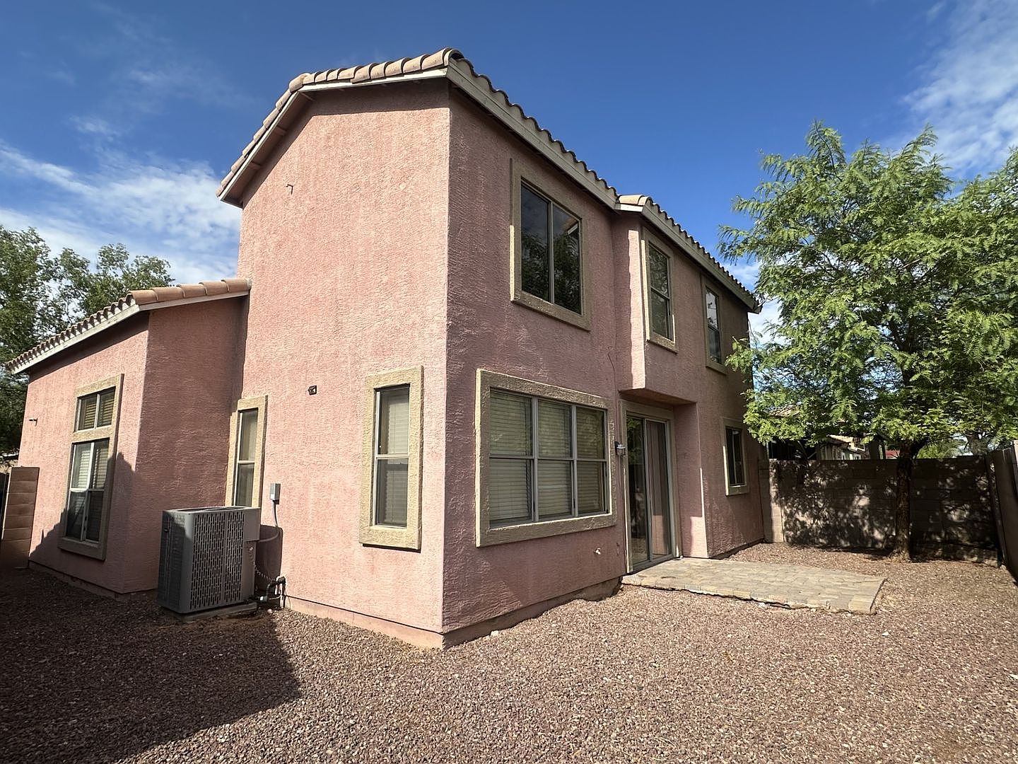 For Lease – 3 Bedroom, 2.5 Bath Two Story Home With Community Pool photo 5