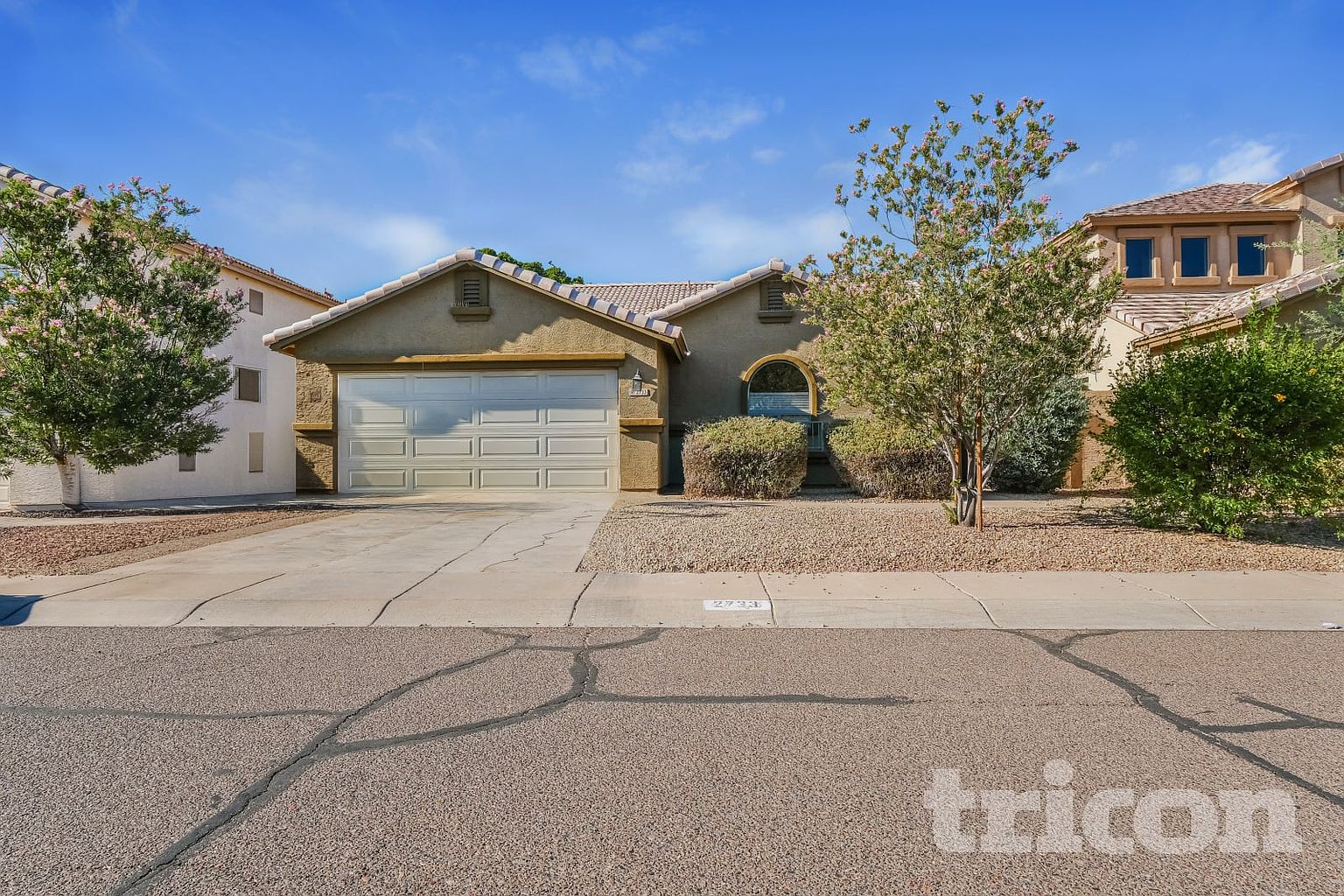 2733 E Gary Way Phoenix, AZ 85042 photo 2