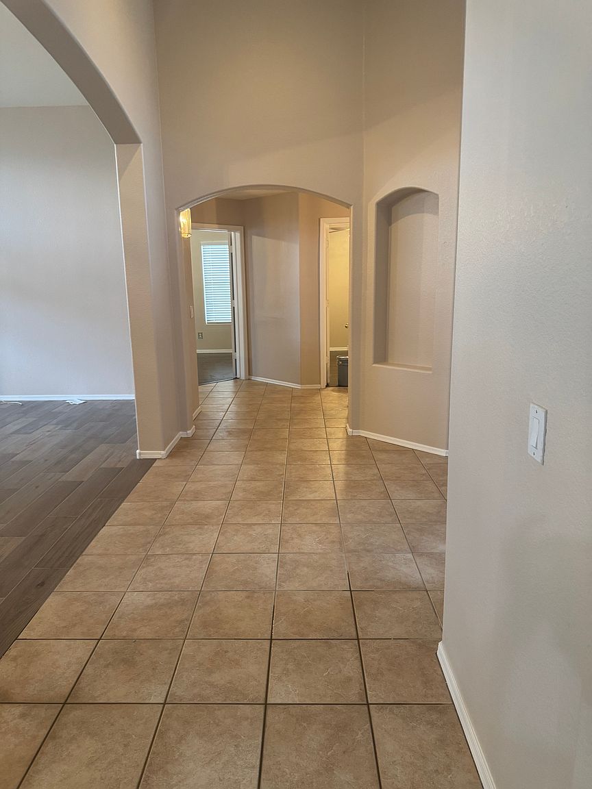 2441 E Dana Way photo 4