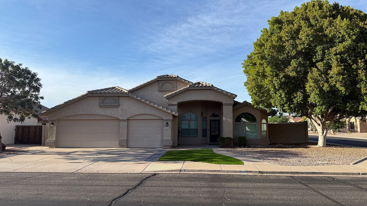 9928 E Posada Ave photo 2