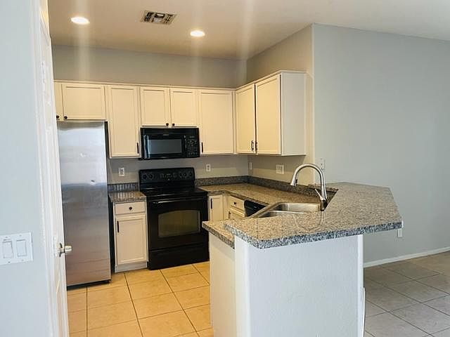 3702 E Longhorn Dr photo 4