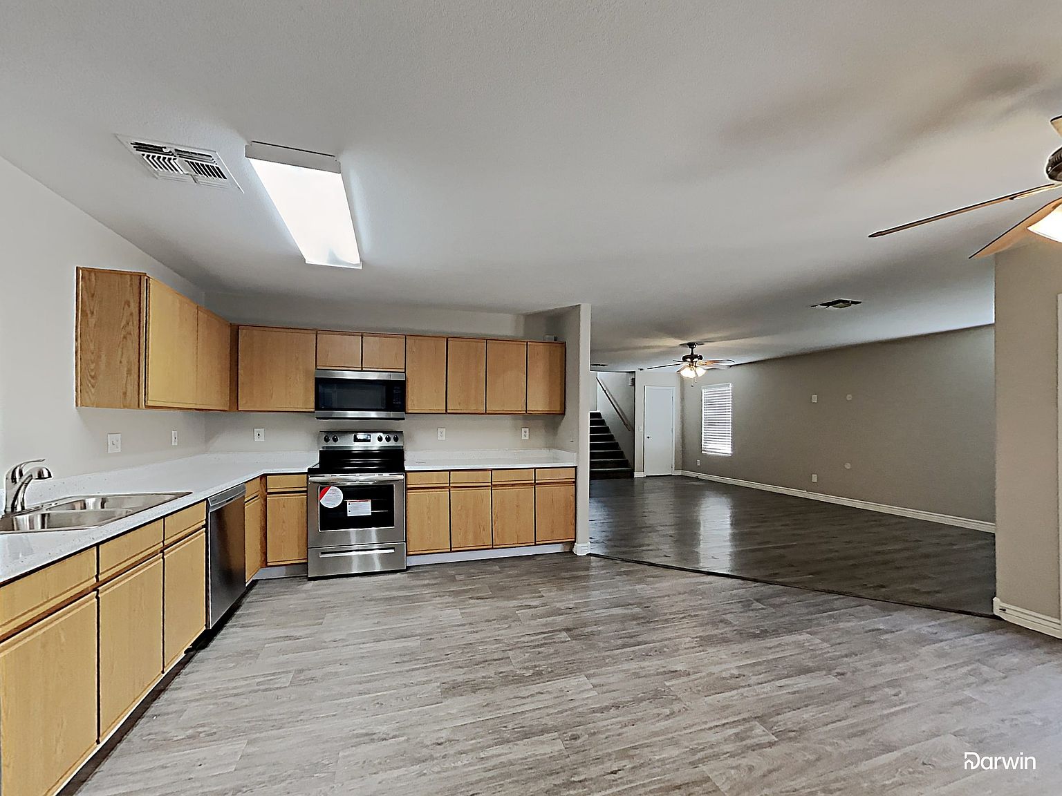 12960 N B St photo 2