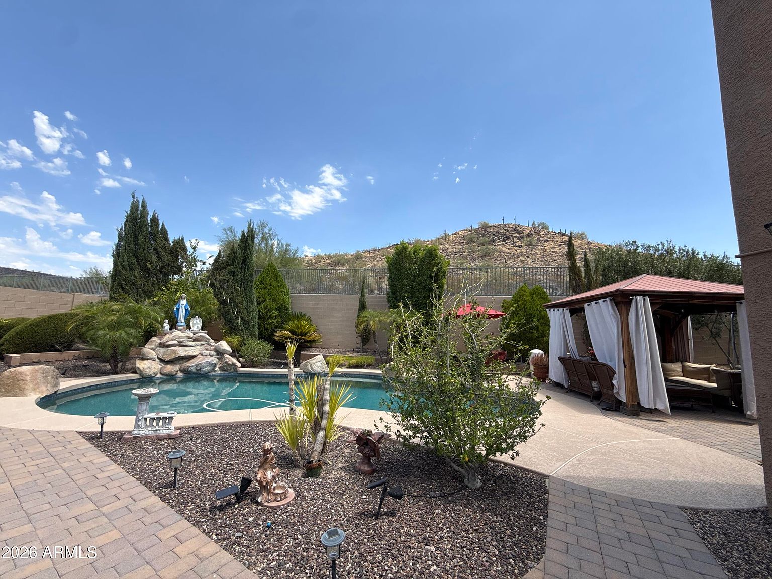 3928 W Range Mule Dr Phoenix, AZ 85083 photo 2