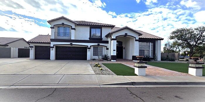 8231 West Electra Lane, Peoria, AZ 85383 photo 2