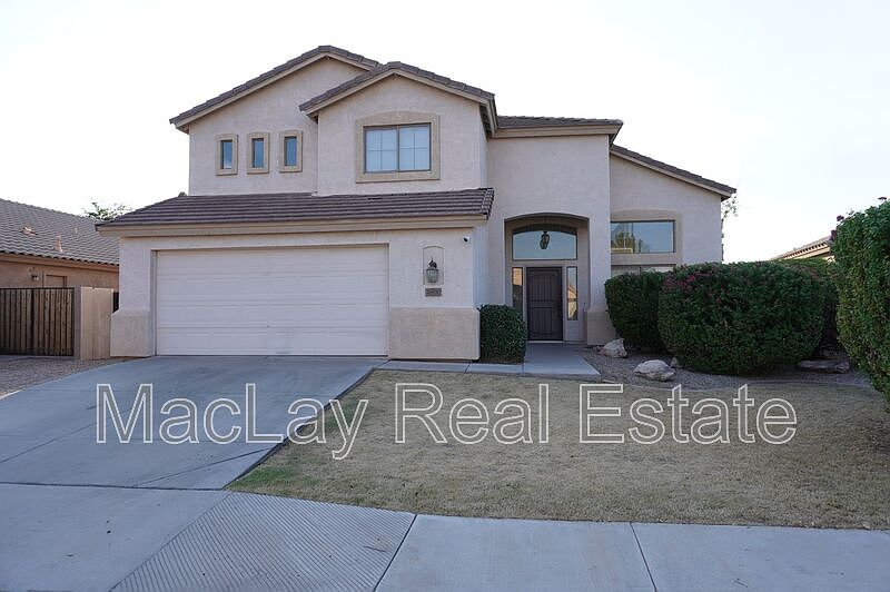 2600 S Holguin Way