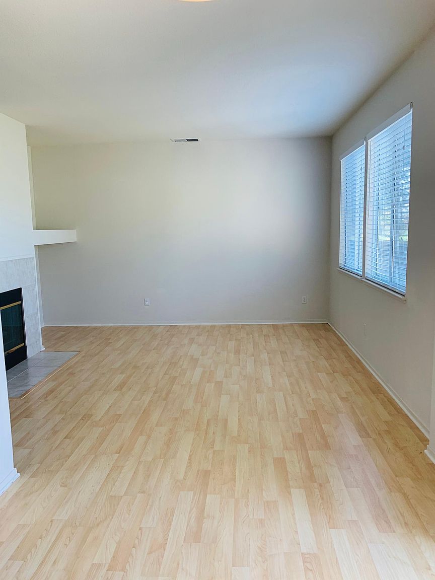 3697 Jasmine Cir San Jose, CA 95135 photo 3
