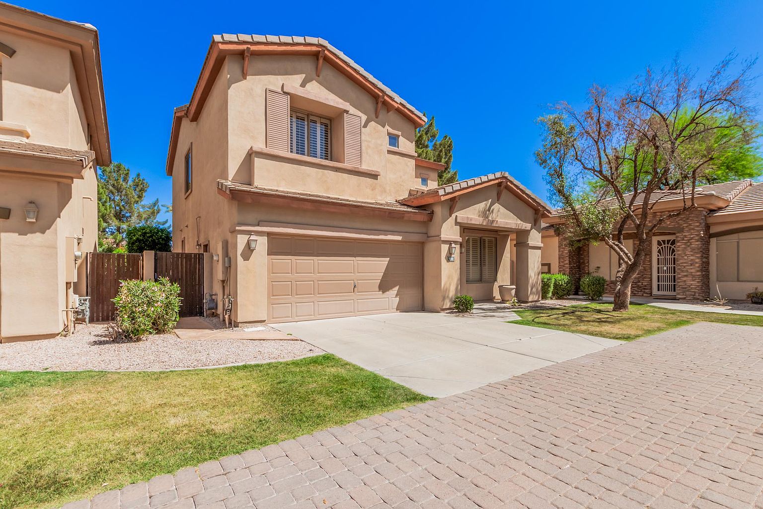1988 W Periwinkle Way photo 4