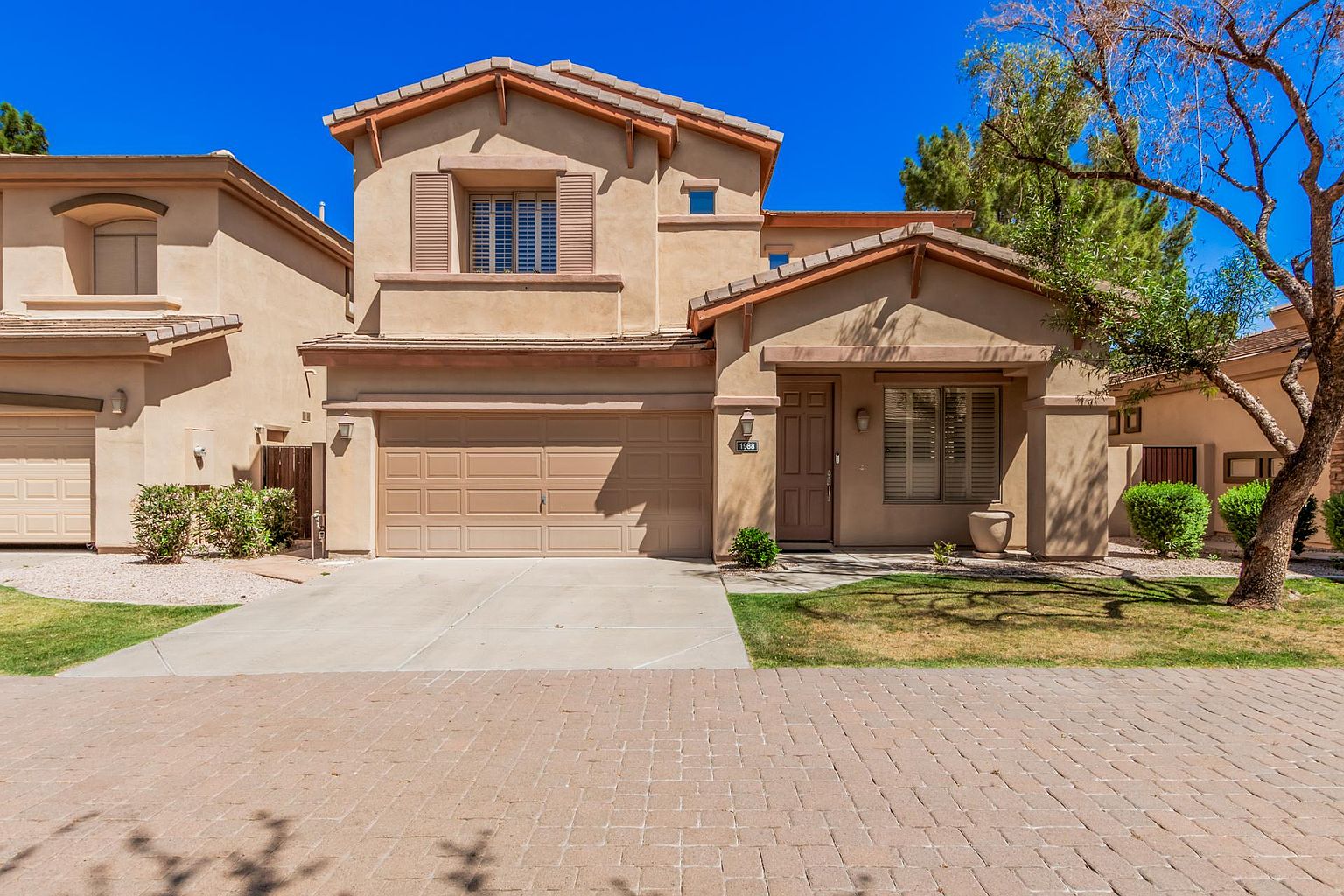 1988 W Periwinkle Way photo 2