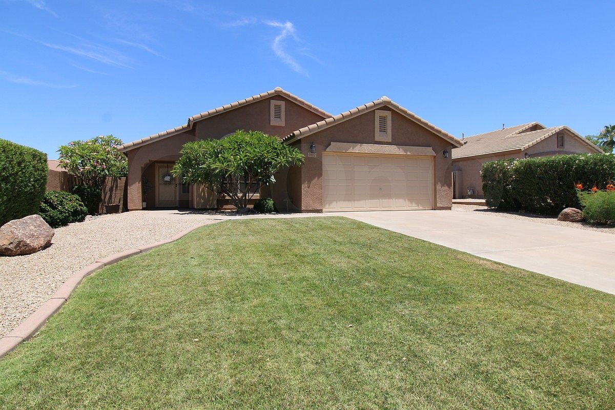 9112 E Hillview Cir photo 2