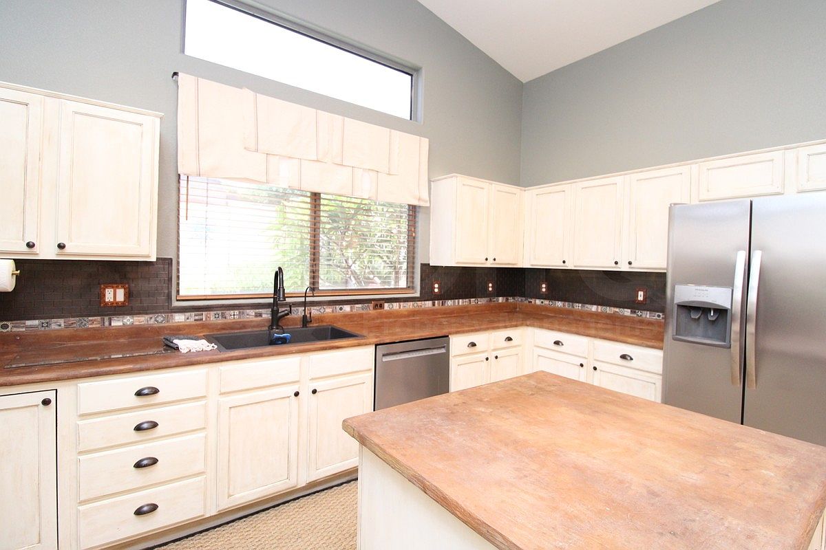 9112 E Hillview Cir photo 4