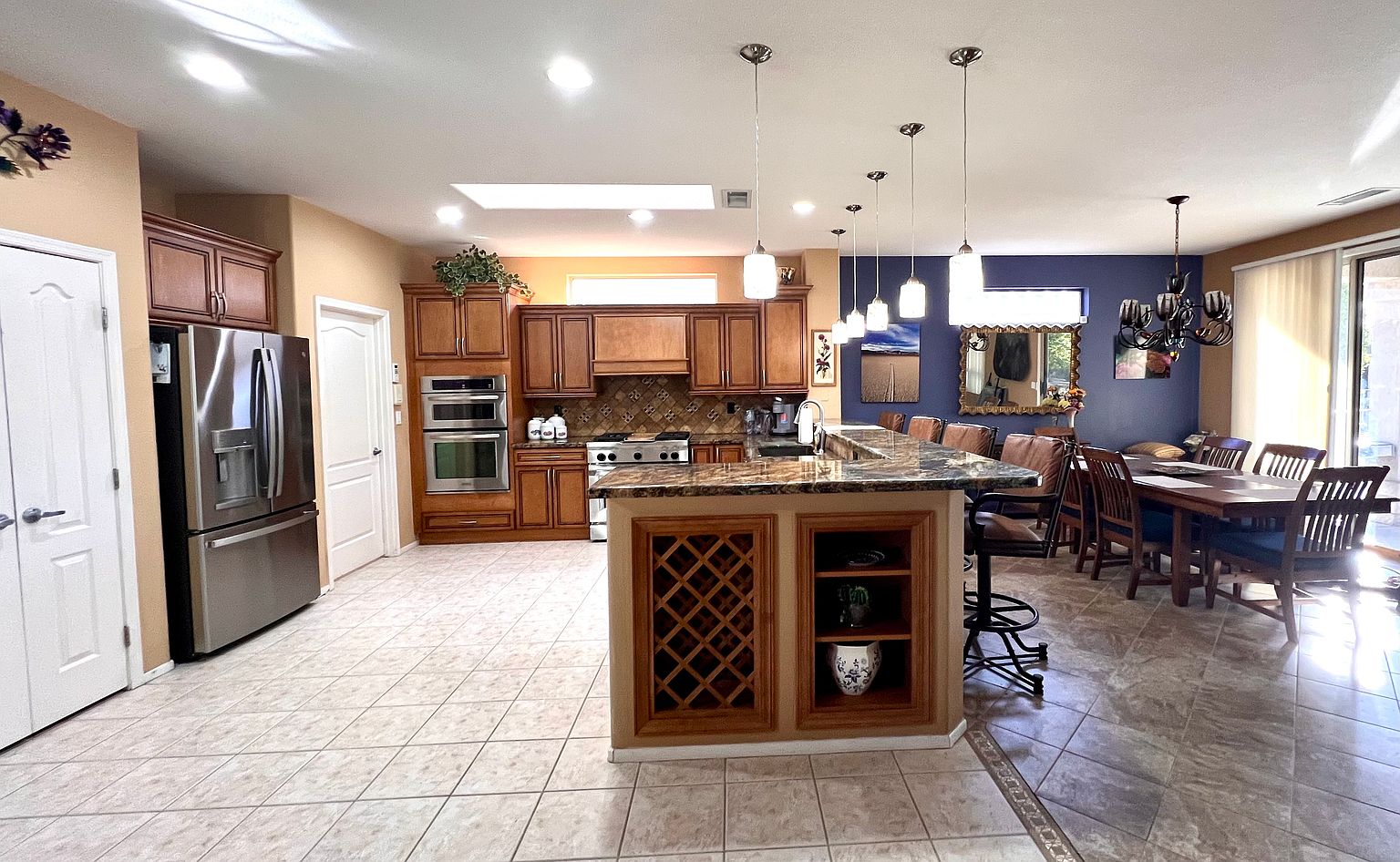 15847 West Bridgewood Drive photo 2