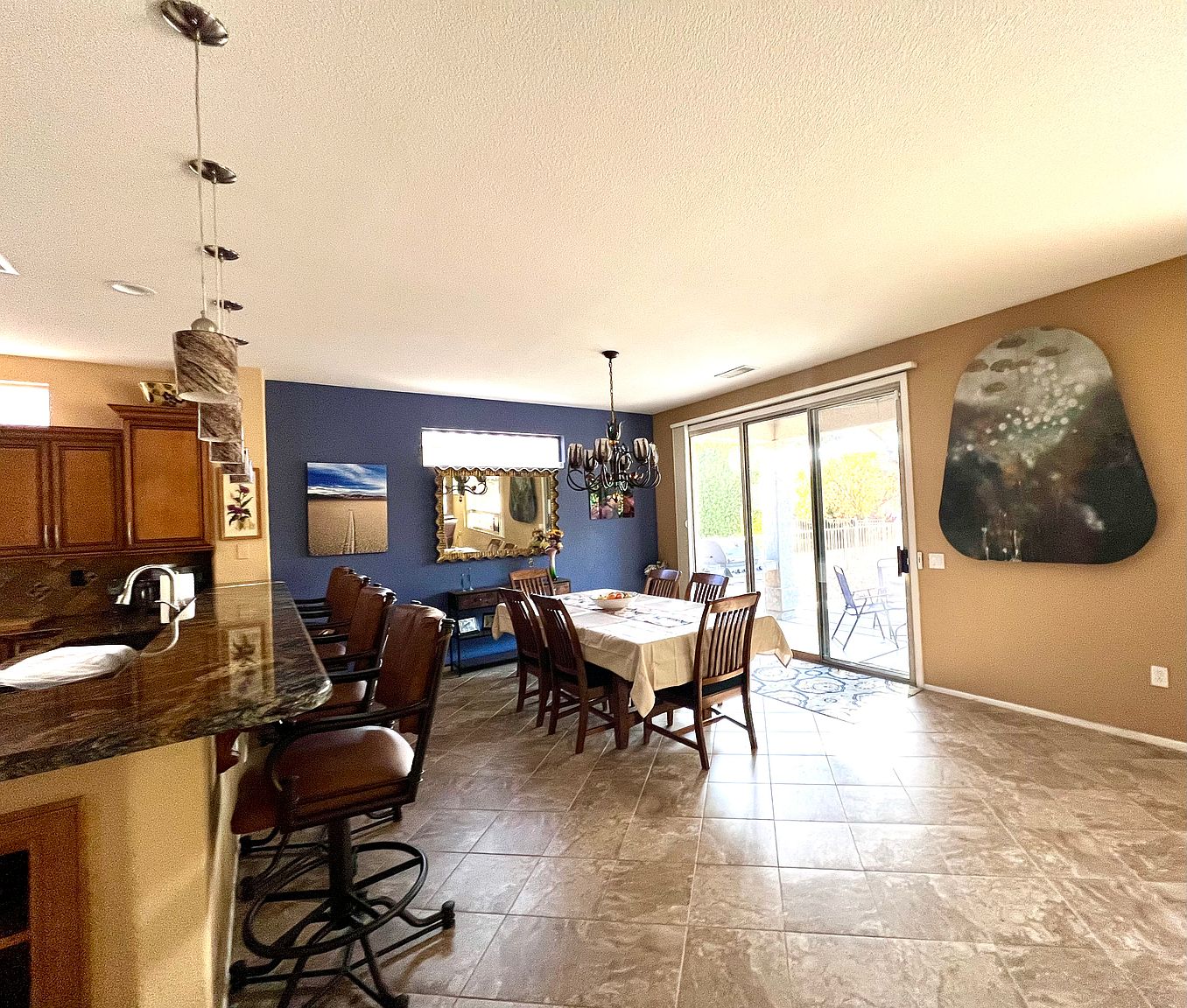 15847 W Bridgewood Dr photo 4