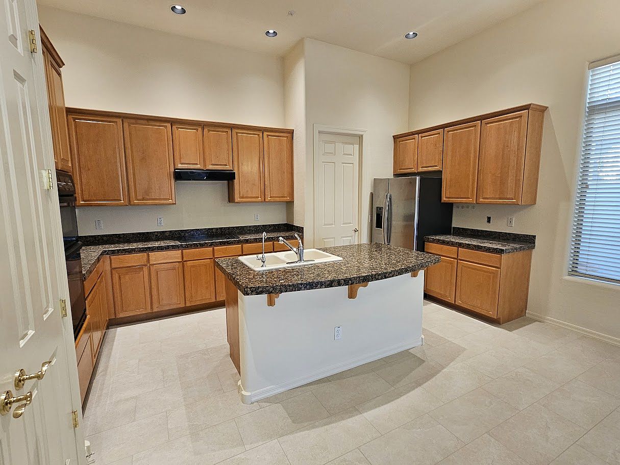 8443 E Windrunner Dr photo 3