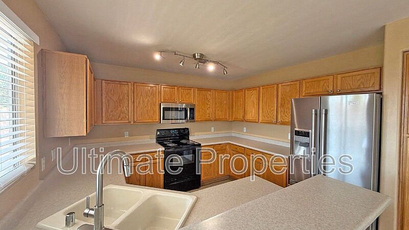 12233 W Flores Dr El Mirage, AZ 85335 photo 5