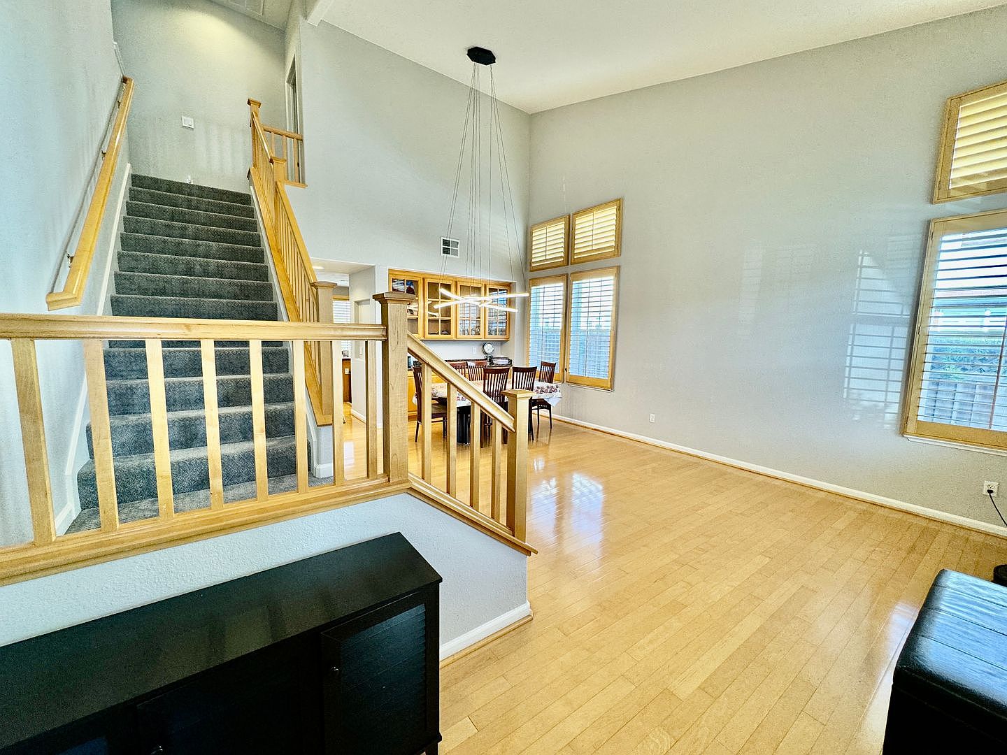 5BR/3BA Other on Amberwood Cir · South San Francisco photo 3