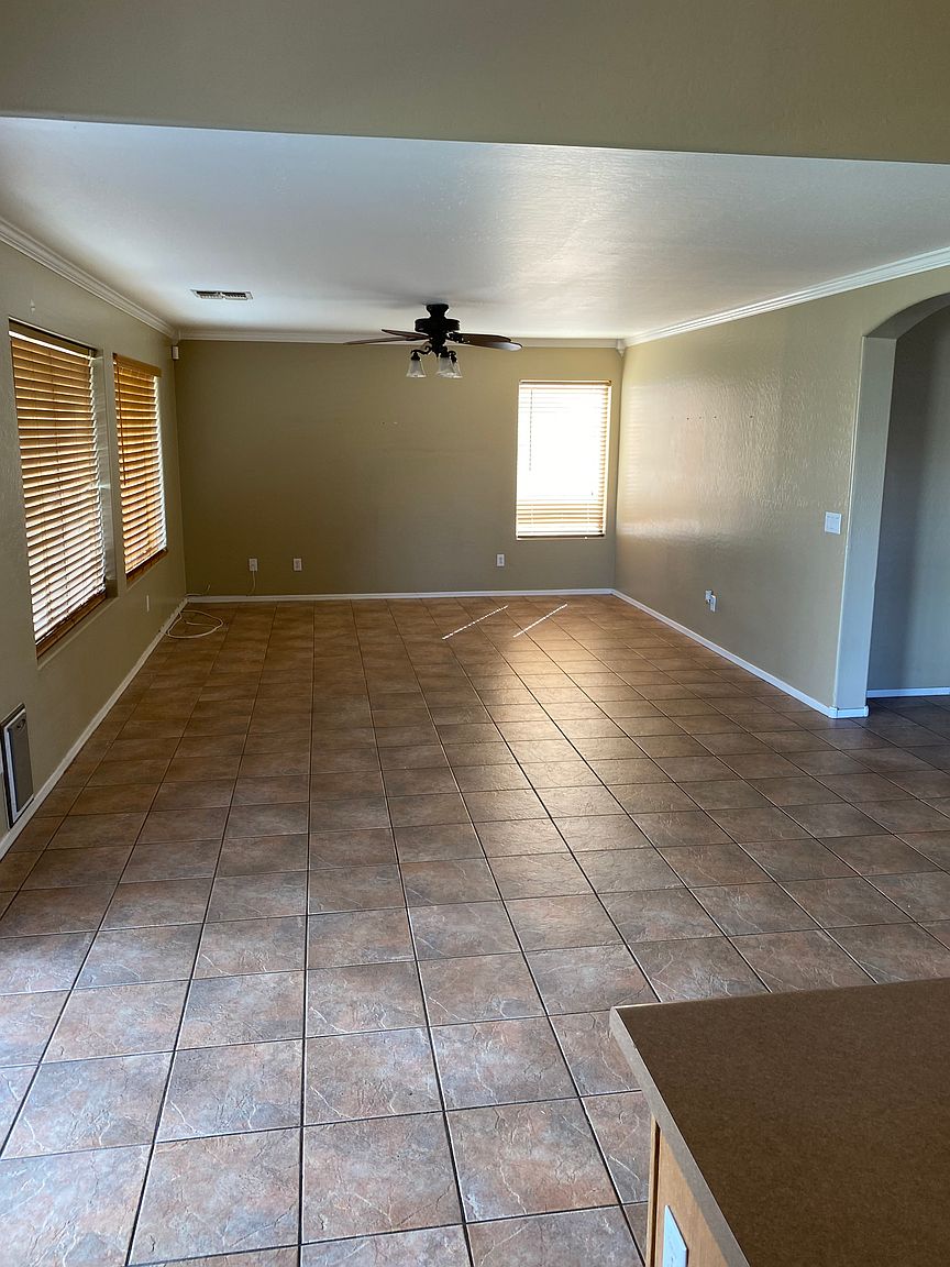 3233 N 126th Ln photo 5