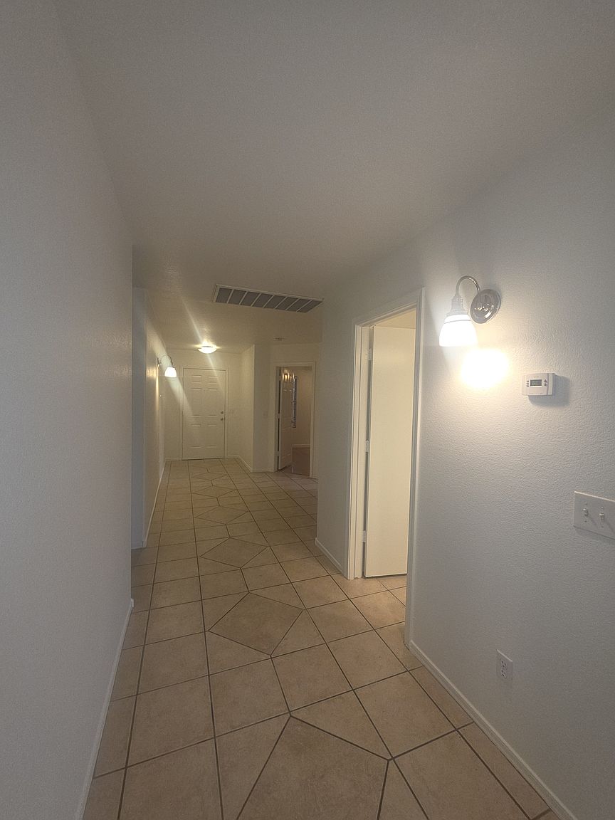 7130 W Toronto Way photo 5