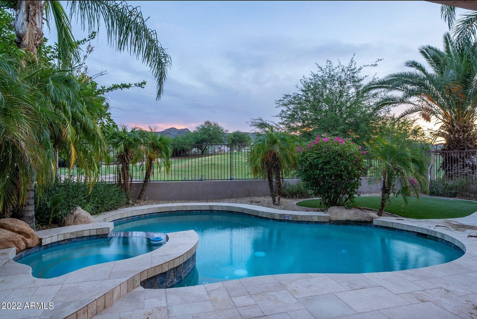 2711 E Darrel Rd photo 4