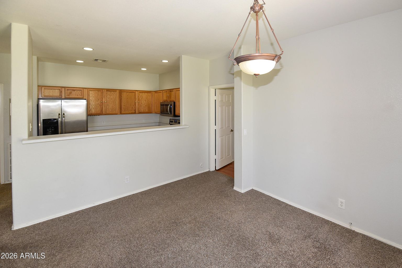1335 E June St photo 4