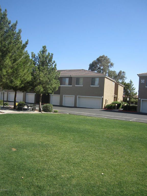1335 E June St photo 2
