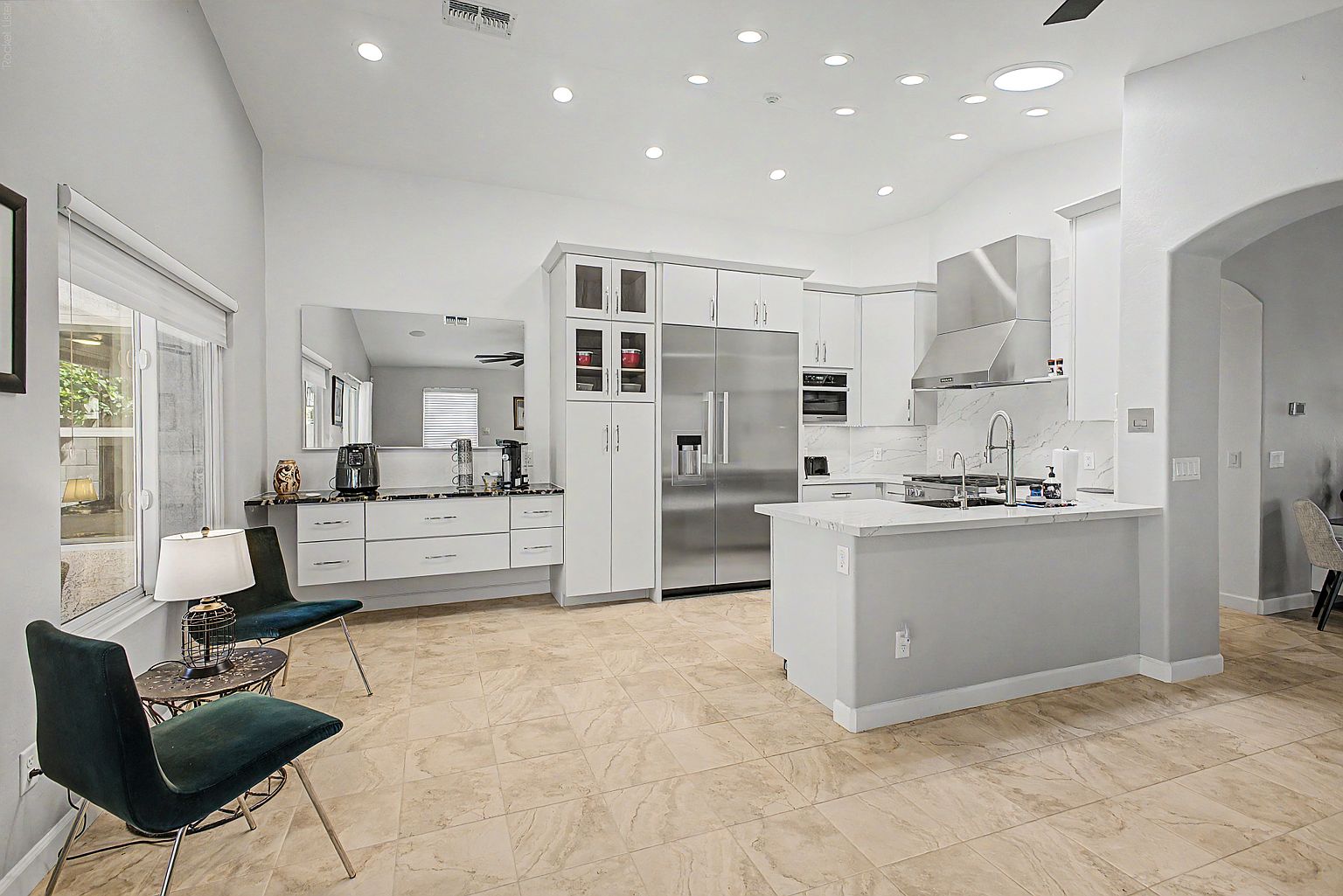 1746 N Sinova photo 5