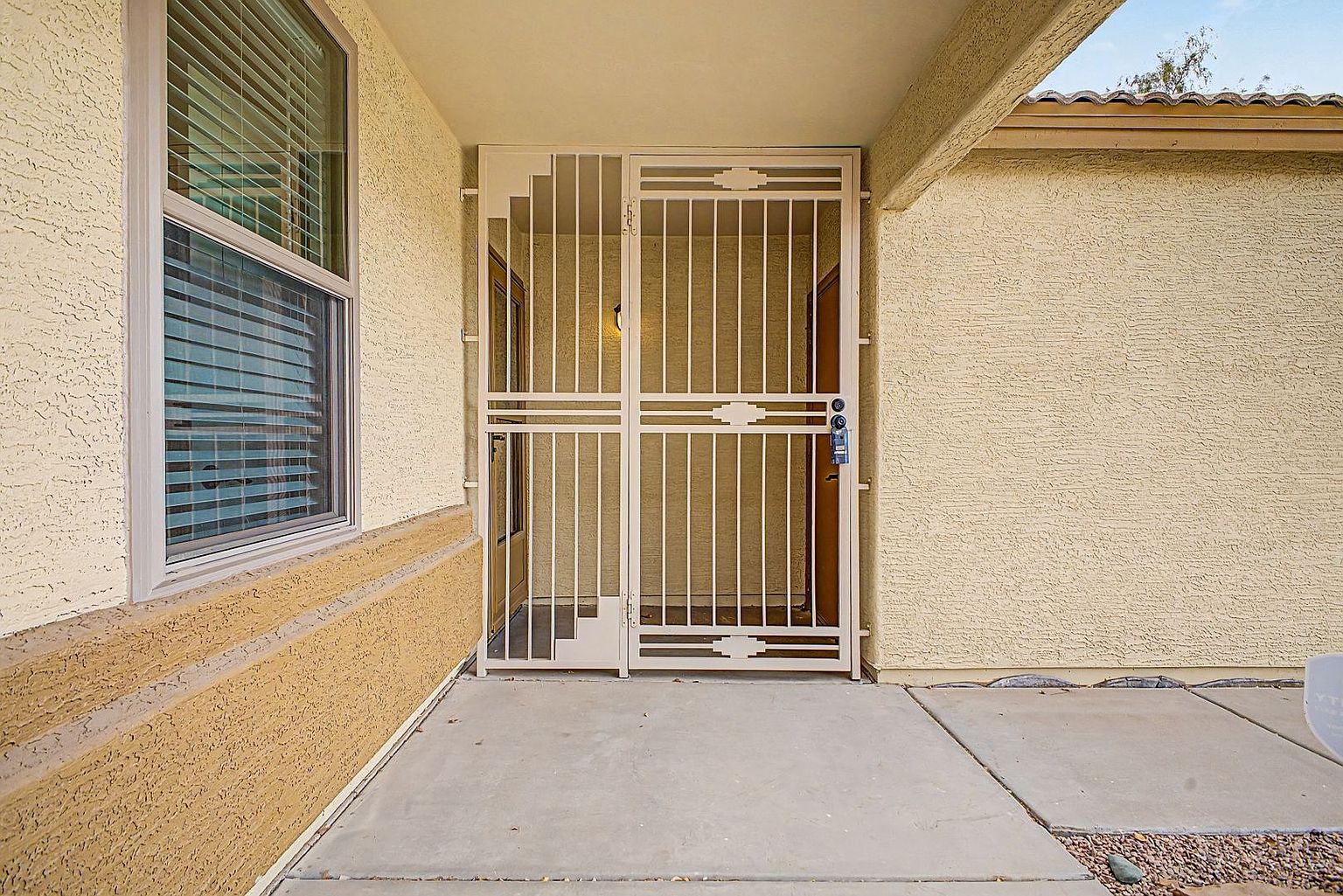 11417 W Amber Trail Surprise, AZ 85378 photo 4