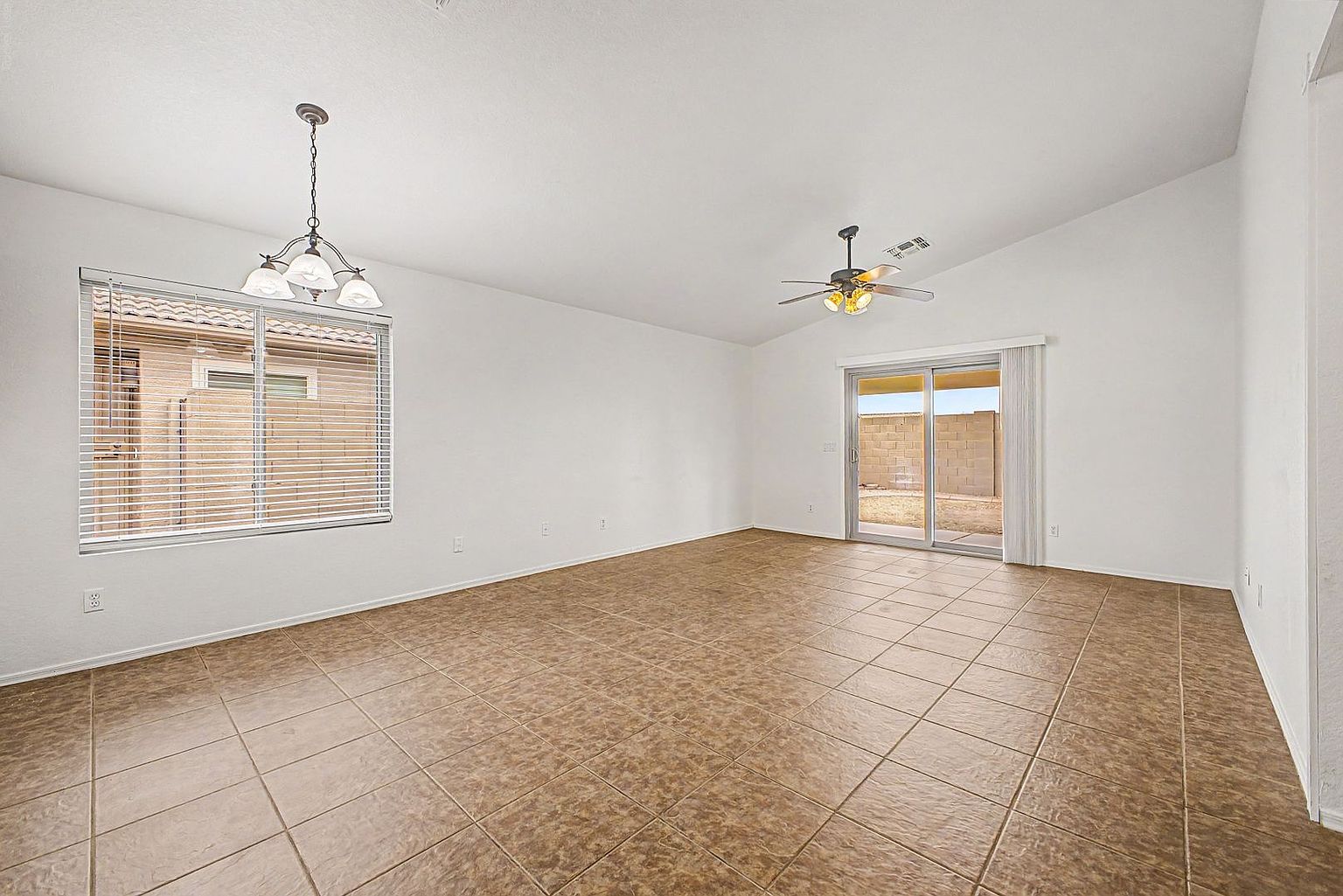 11417 W Amber Trail Surprise, AZ 85378 photo 5