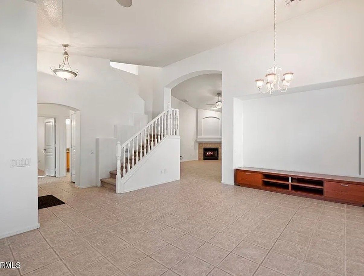 26024 N Hackberry Dr photo 5