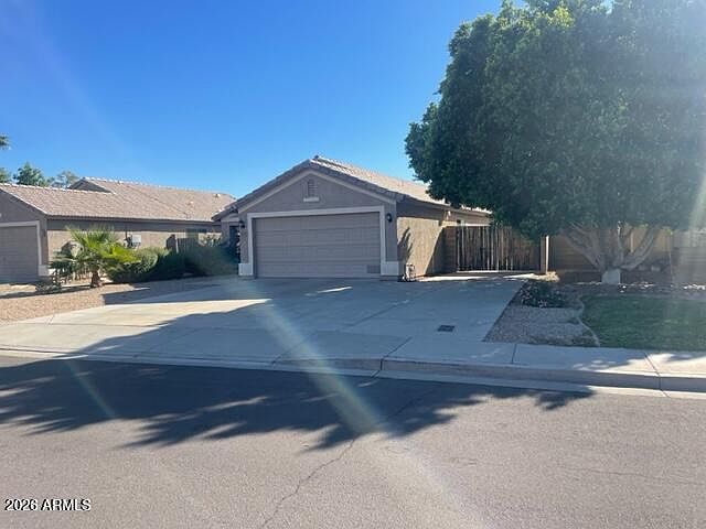 9313 W Ross Ave photo 3