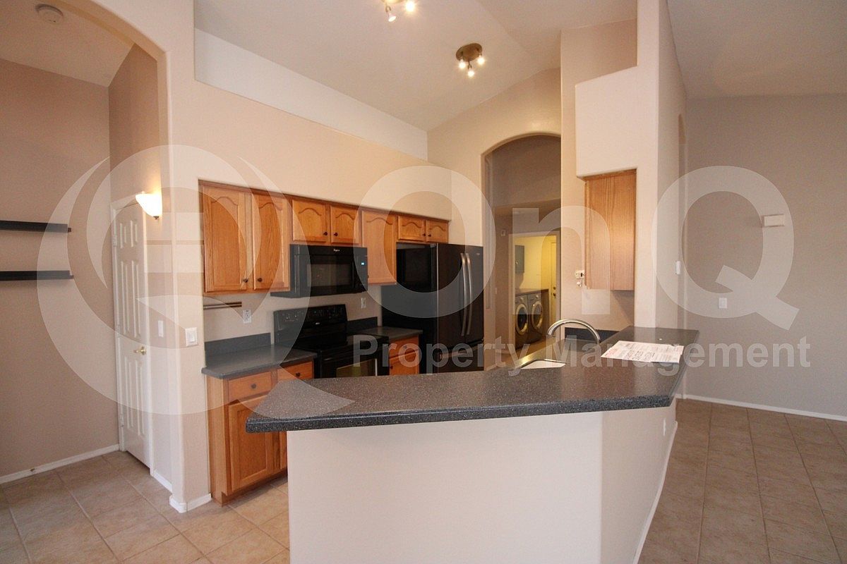 827 W Ivanhoe St Chandler, AZ 85225 photo 4