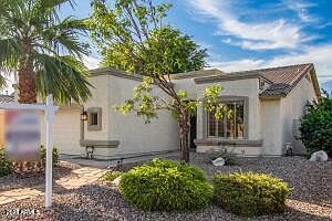 2096 E Riviera Dr photo 2