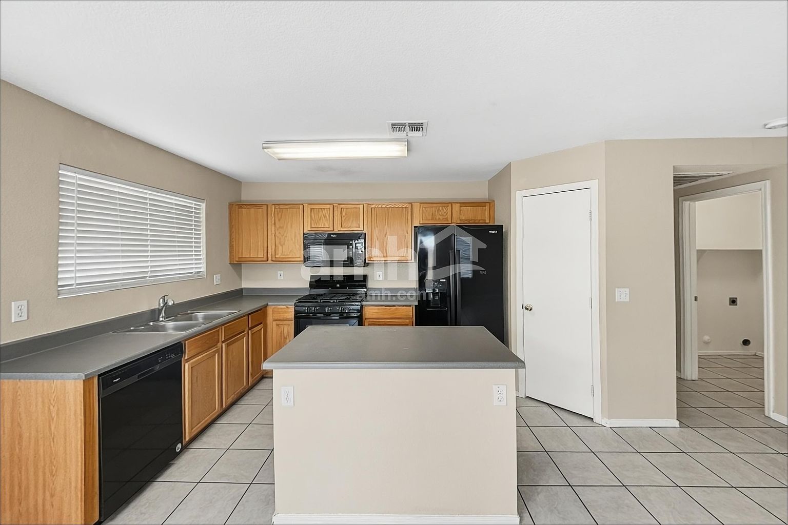 2256 E Hazeltine Way Chandler, AZ 85249 photo 3