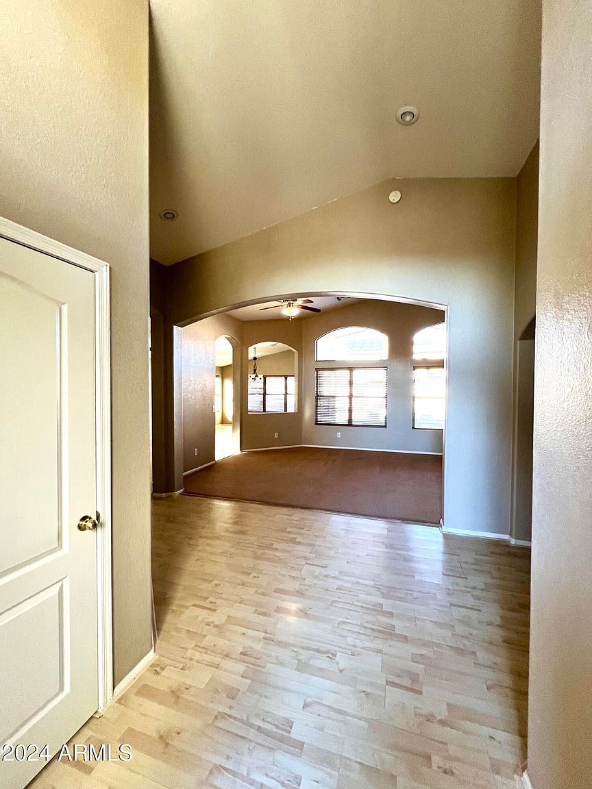 11210 E Pronghorn Ave Mesa, AZ 85212 photo 3