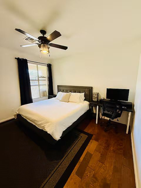 139 E Benrich Dr photo 2