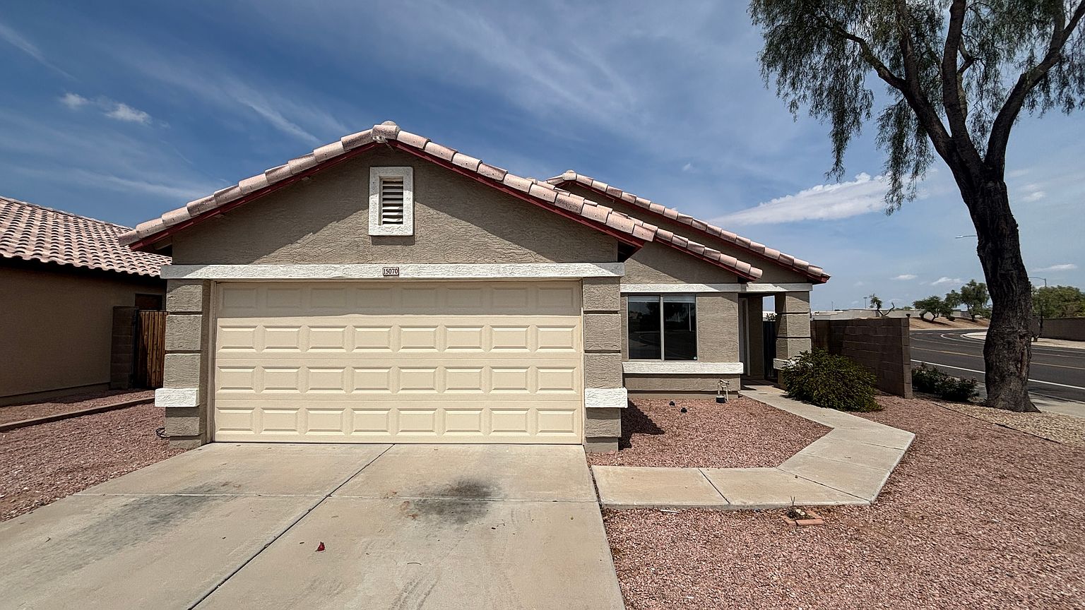 15070 N 150th Ln photo 2