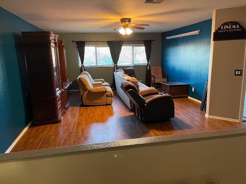 15809 W Maui Ln photo 4