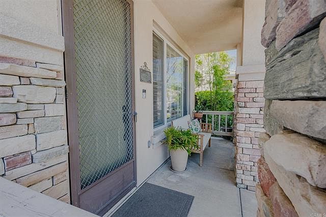 27585 Nellie Ct photo 2